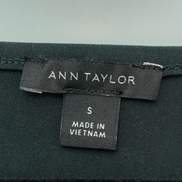 Ann Taylor Jersey Smocked Waist Top (Green) Size S - Picture 6 of 8